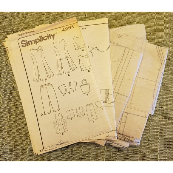 Girls Capri Pants, Dress Or Top, Bolero, Bag Used Sewing Pattern Simplicity 4251 - Picture 4 of 5